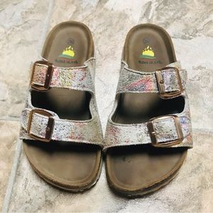 Aloha Island Silver Shiny Sandals Size 2 M